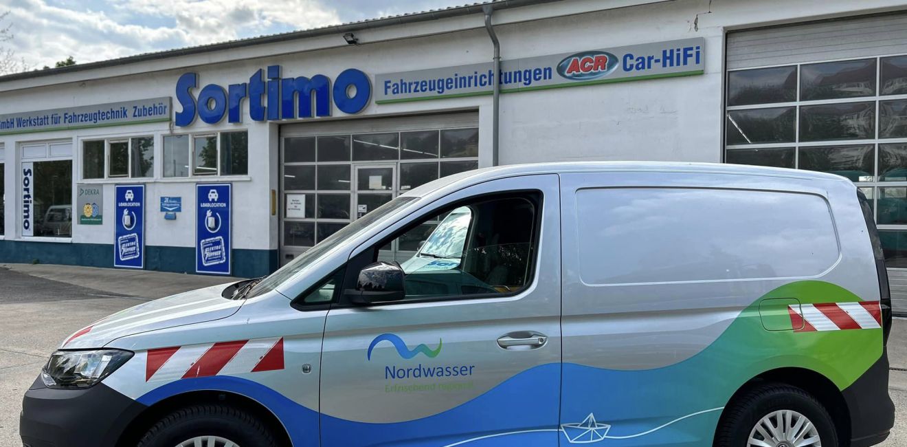 Kleiner VW Caddy, ganz groß