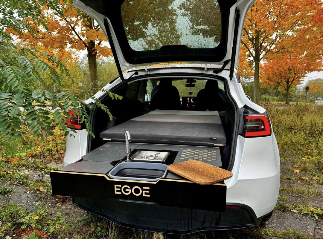 EGOE Nestbox Tesla Model Y