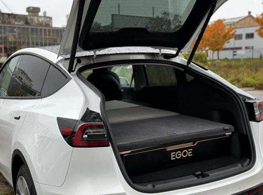 EGOE Nestbox Tesla Model Y
