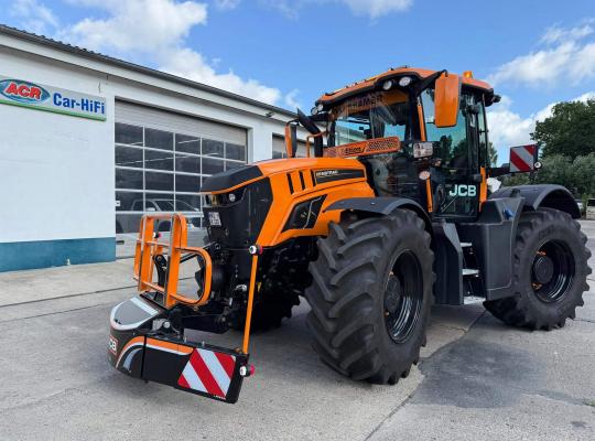 XXL Tage: Fasttrac brauch mehr Licht. Viel mehr Licht, Sound, Rundumlicht/ Warnbalken.