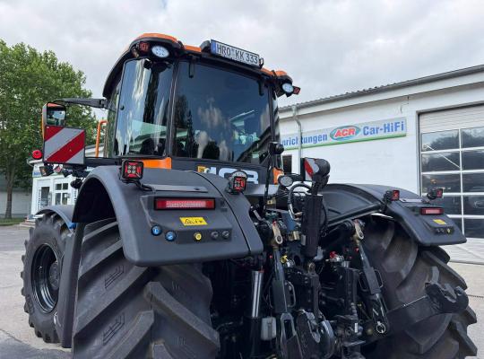 Noch längst nicht fertig: Neue Beleuchtung am Fasttrac XXL.