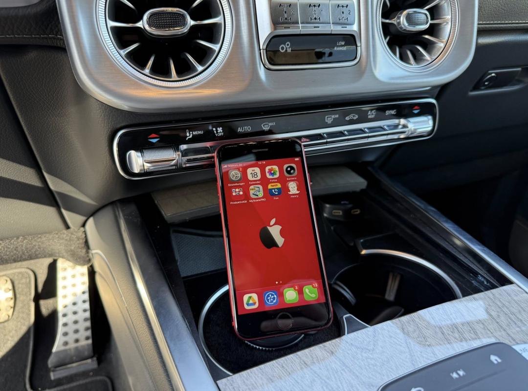 Telefonhalterung mit Induktiver Ladefunktion im Mercedes G-Model 2026
