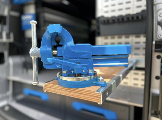 Werkstatt Ausstattung im VW Caddy 2023